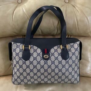 Gucci 3-Compartment Vintage Shoulder Bag GG Authentic Messenger